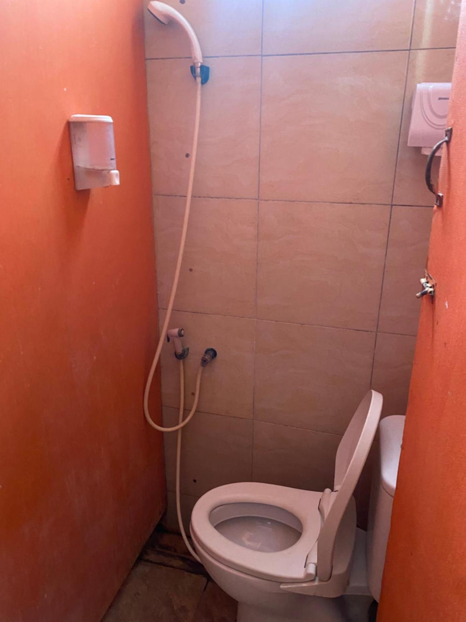 Cempaka Hostel Labuan Bajo Extérieur photo